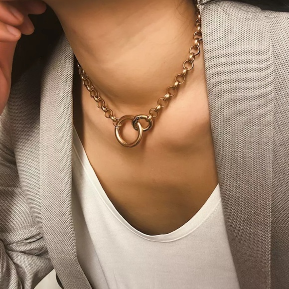 Gold plated chain link choker - Picture 2 of 4